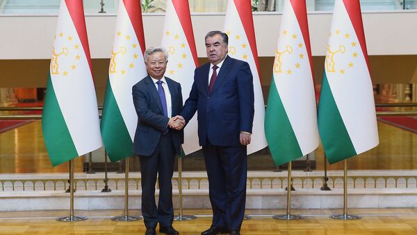 Встреча Эмомали Рахмона с президентом Азиатского банка инвестиционных инвестиций Цзинь Лицюнем - Sputnik Таджикистан