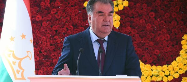 Рабочий визит Эмомали Рахмона в Горно-Матчинский район - Sputnik Таджикистан