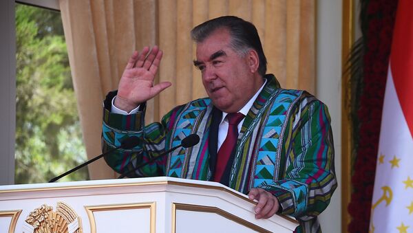Президент Республики Таджикистана Эмомали Рахмон - Sputnik Таджикистан