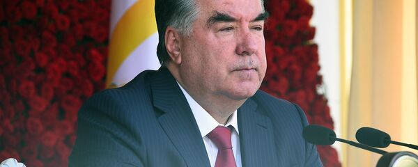 Президент Республики Таджикистана Эмомали Рахмон Президент Республики Таджикистана Эмомали Рахмон - Sputnik Тоҷикистон