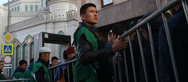 Празднование Курбан-байрама в России Празднование Курбан-байрама в России - Sputnik Таджикистан