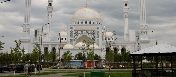 В Чечне открывается самая большая в Европе мечеть - Sputnik Тоҷикистон