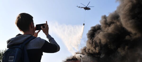 Пожар в Санкт-Петербурге - Sputnik Тоҷикистон