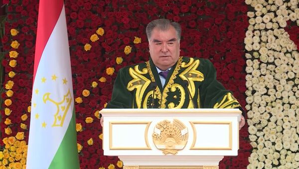 Эмомали Рахмон призвал к человеколюбию - Sputnik Таджикистан