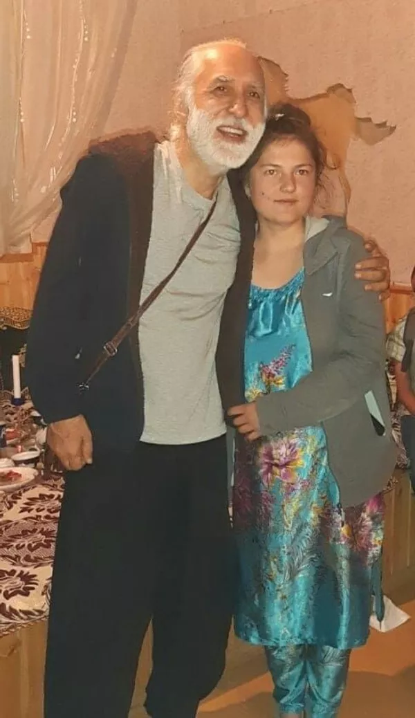 Саши Заифӣ дар бораи дидор бо Далер Назаров: вақте ба оғӯшаш гирифтам озодиро эҳсос кардам Саши Заифӣ дар бораи дидор бо Далер Назаров: вақте ба оғӯшаш гирифтам озодиро эҳсос кардам - Sputnik Тоҷикистон