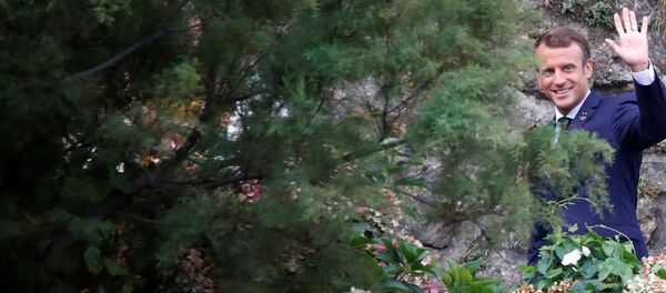 Президент Франции Эммануэль Макрон на саммите G7 в Биаррице Президент Франции Эммануэль Макрон на саммите G7 в Биаррице - Sputnik Тоҷикистон