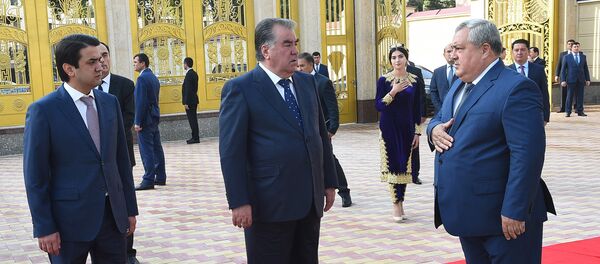 Ифтитоҳи коргоҳи “Зари тоҷик” дар Душанбе - Sputnik Тоҷикистон