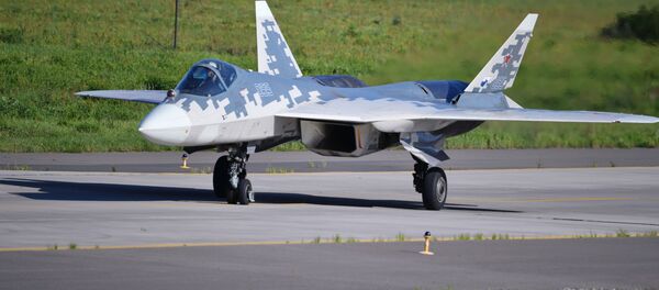 Многофункциональный истребитель Су-57 - Sputnik Таджикистан