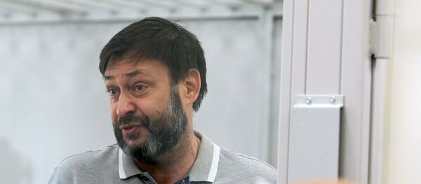 Заседание суда по делу журналиста К. Вышинского в Киеве - Sputnik Таджикистан