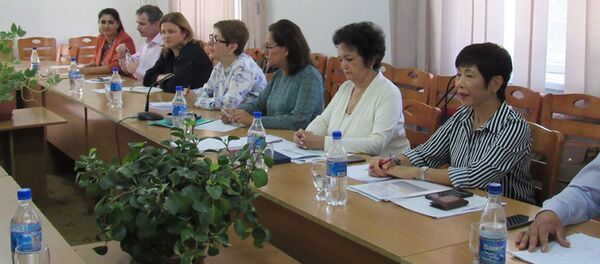 Встреча Председателя ГБАО с представителями Всемирного Банка - Sputnik Тоҷикистон