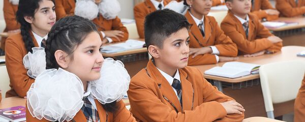 Школьники - Sputnik Тоҷикистон