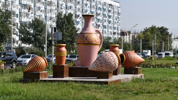 Украшение города Душанбе на праздник День независимости  - Sputnik Тоҷикистон