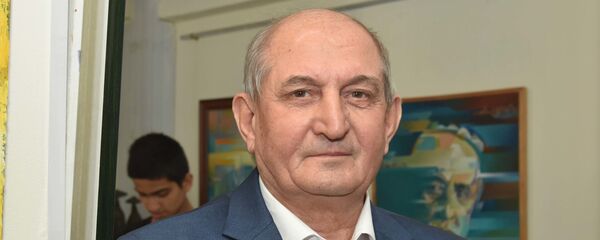 Народный поэт Таджикистана Гулназар Келди - Sputnik Тоҷикистон