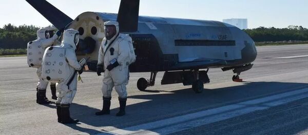 Американский космический беспилотник X-37B - Sputnik Таджикистан