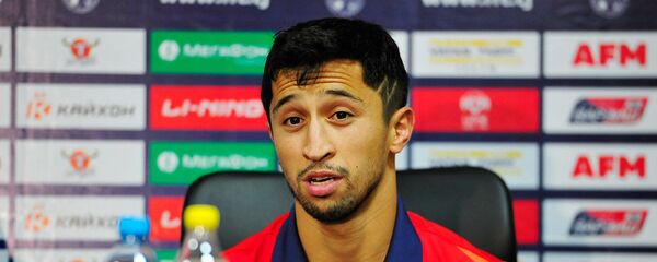 Полузащитник сборной Таджикистана Алишер Джалилов Полузащитник сборной Таджикистана Алишер Джалилов - Sputnik Таджикистан