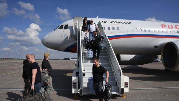 Участники договоренности об освобождении между Россией и Украиной прилетели в Москву - Sputnik Таджикистан