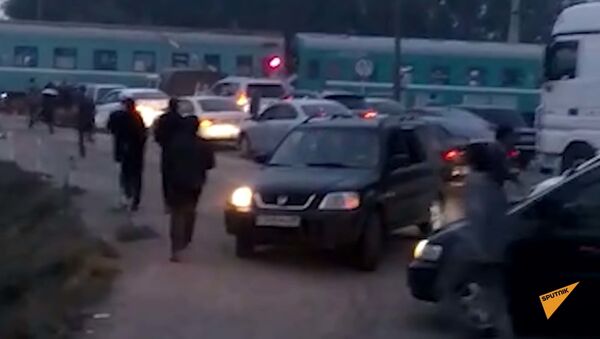 Поезд столкнулся с автобусом у станции Шамалган (Чемолган) в Алматинской области - Sputnik Тоҷикистон