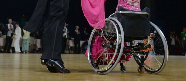 Танцы на колясках, архивное фото - Sputnik Таджикистан