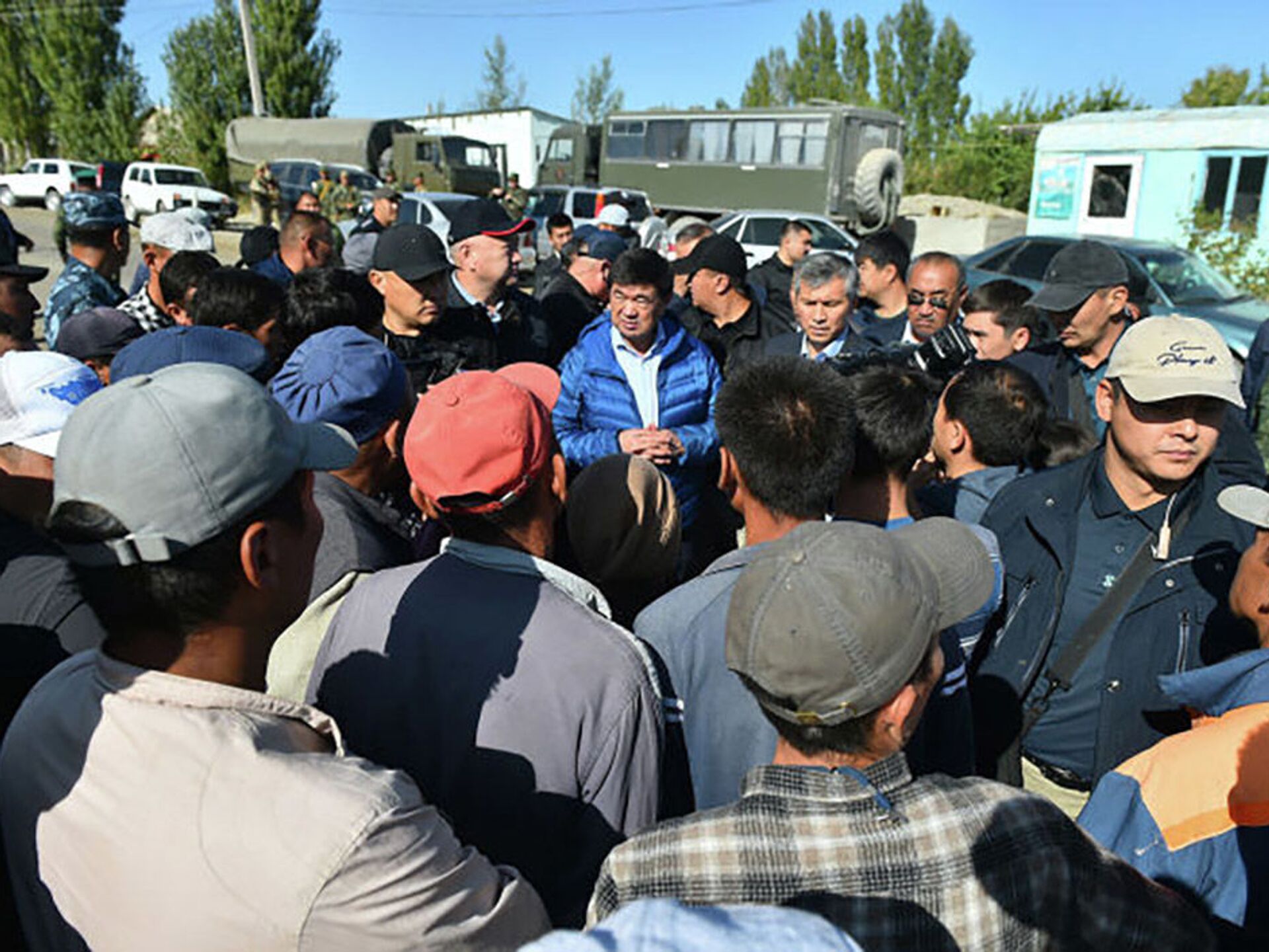 Кыргызско таджикской. Конфликт в Баткенской области. Кыргызстан местные жители. Таджикско киргизский конфликт.