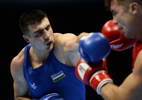 Нокаут: мушти Баҳодур Ҷалолов рақиби амрикоияшро бистарӣ кард - акс - Sputnik Тоҷикистон