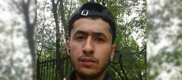 Бахром Гуломкадиров. Доставщик еды, который спас 13-летнего подростка - Sputnik Тоҷикистон