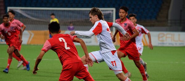 Юношеская сборная Таджикистана в матче против Непала - Sputnik Таджикистан