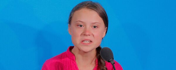 Шведская экоактивистка Грета Тунберг выступает на саммите ООН по климату в штаб-квартире в Нью-Йорке. 23 сентября 2019 года - Sputnik Таджикистан