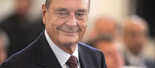 Лауреат Государственной премии России за выдающиеся достижения в области гуманитарной деятельности 2007 года, экс-президент Франции Жак Ширак - Sputnik Таджикистан