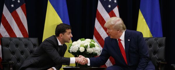 Президент США Дональд Трамп и президент Украины Владимир Зеленский - Sputnik Таджикистан