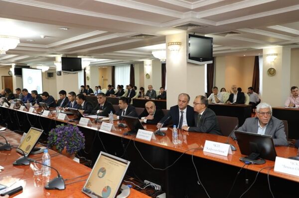 Бонки миллӣ маркази ягонаи интиқоли маблағҳоро муаррифӣ кард - Sputnik Тоҷикистон