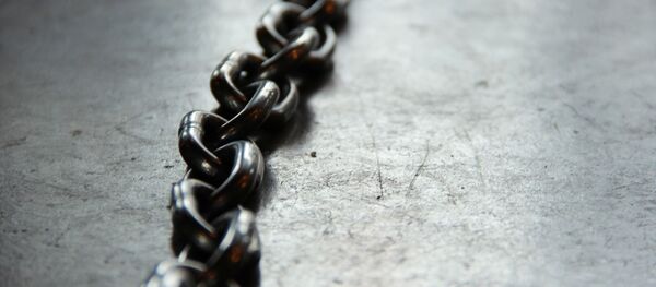 Цепь на полу Цепь на полу - Sputnik Таджикистан