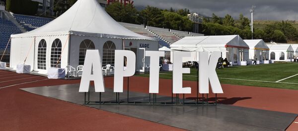 II Всероссийский образовательный форум в Артеке II Всероссийский образовательный форум в Артеке - Sputnik Таджикистан