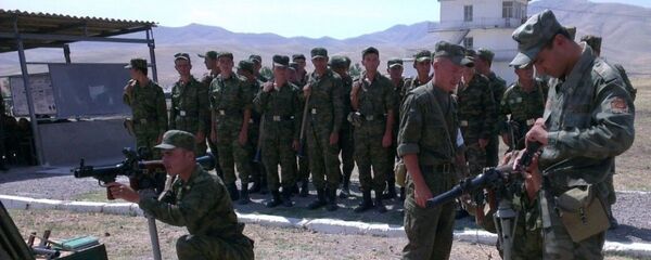 Российские инструкторы обучили около 500 военнослужащих армии Таджикистана  - Sputnik Тоҷикистон