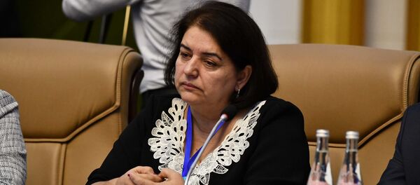 Председатель Комитета по языку и терминологии при Правительстве Таджикистана Гавхар Шарофзода - Sputnik Тоҷикистон