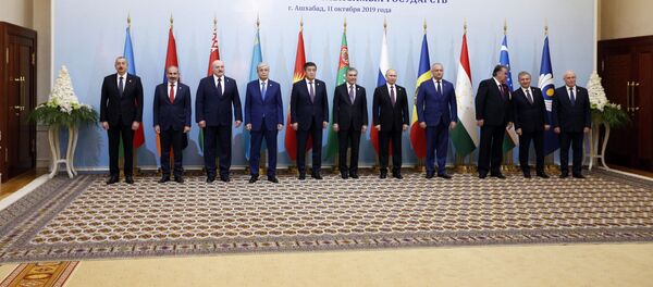 Церемония совместного фотографирования Совета глав государств Содружества Независимых Государств - Sputnik Таджикистан