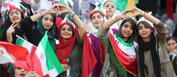 Иранские болельщицы на Чемпионате мира по футболу - Sputnik Таджикистан