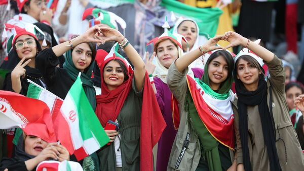 Иранские болельщицы на Чемпионате мира по футболу - Sputnik Таджикистан
