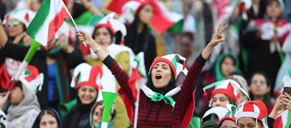 Иранские болельщицы на Чемпионате мира по футболу Иранские болельщицы на Чемпионате мира по футболу - Sputnik Таджикистан