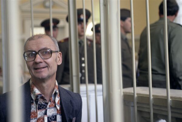Убийца, которого ты не заметишь: как распознать серийного маньяка Убийца, которого ты не заметишь: как распознать серийного маньяка - Sputnik Таджикистан