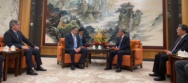 Таджикистан и Китай обсудили наращивание инвестиционного сотрудничества Таджикистан и Китай обсудили наращивание инвестиционного сотрудничества - Sputnik Таджикистан