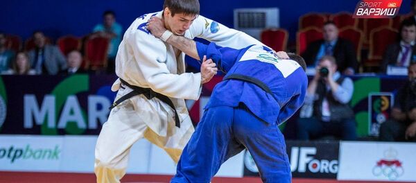Победа таджикского дзюдоиста Сомона Махмадбекова на ЧМ по дзюдо - Sputnik Тоҷикистон
