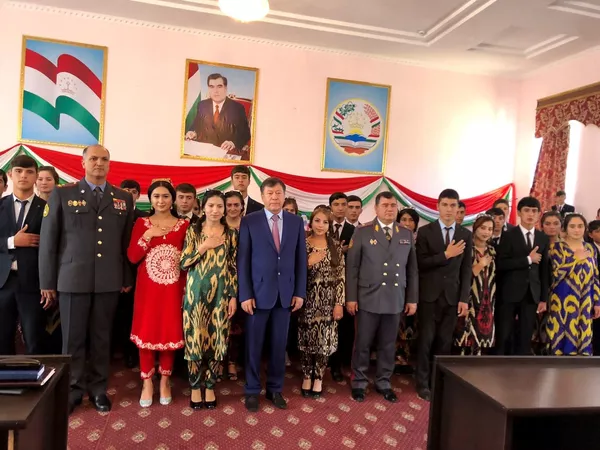 Раҳимзода аз суханони Раҳмон мисол оварду ҷавононро ба ҳамкорӣ даъват кард