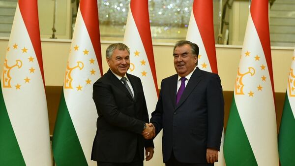 Встреча президента Таджикистана Эмомали Рахмона и председателя ГД РФ Вячеслава Володина - Sputnik Таджикистан