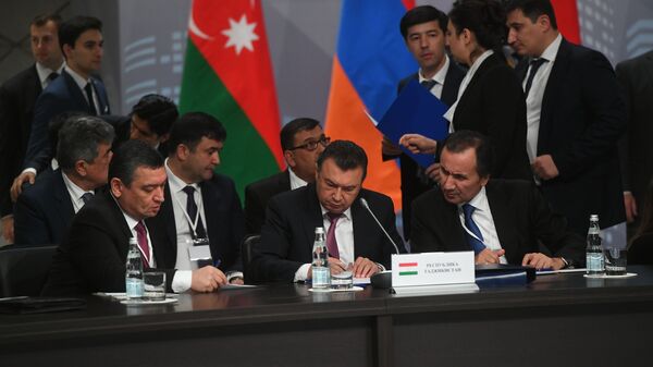 Премьер-министр Таджикистана Кохир Расулзода на заседании совета стран СНГ - Sputnik Таджикистан
