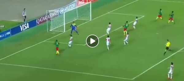 Видеообзор матча юношеского чемпионата мира-2019 Таджикистан - Камерун - 1:0 Видеообзор матча юношеского чемпионата мира-2019 Таджикистан - Камерун - 1:0 - Sputnik Таджикистан