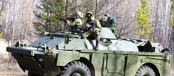 Военным атташе 11 стран показали новую БРДМ под Читой - Sputnik Таджикистан