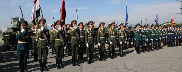 Таджикские военные, архивное фото Таджикские военные, архивное фото - Sputnik Таджикистан