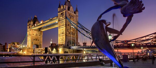 Вид на Тауэрский мост в Лондоне Вид на Тауэрский мост в Лондоне - Sputnik Таджикистан