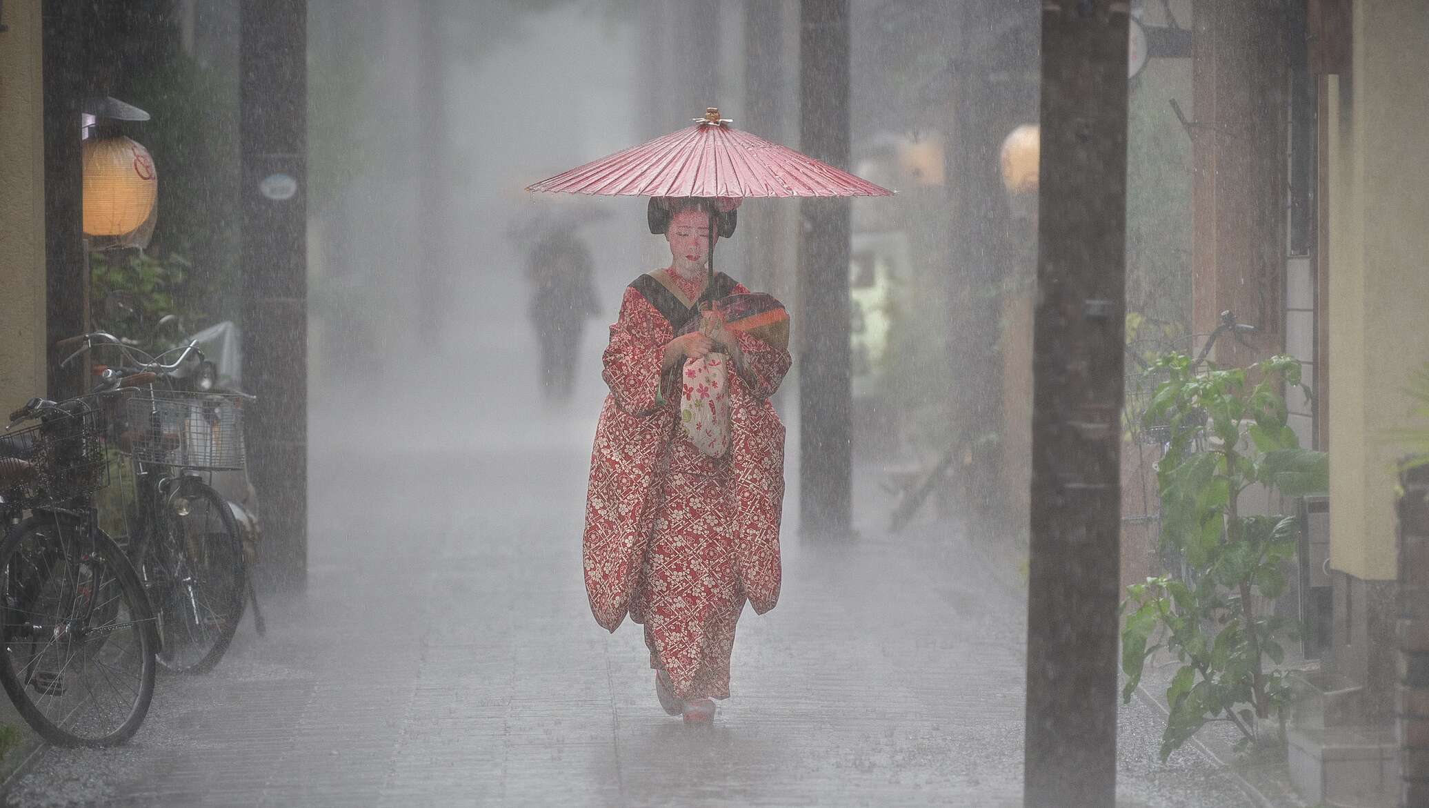 Япония дождь