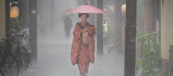 Снимок Pouring down фотографа Патрика Хошнера, ставший финалистом конкурса Weather Photographer of the Year 2019 Снимок Pouring down фотографа Патрика Хошнера, ставший финалистом конкурса Weather Photographer of the Year 2019 - Sputnik Таджикистан